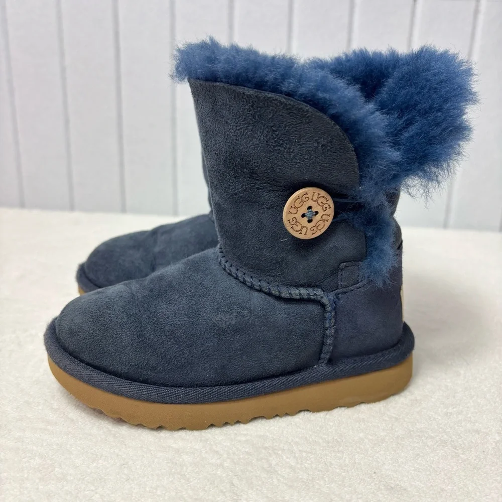 UGG cozy blue